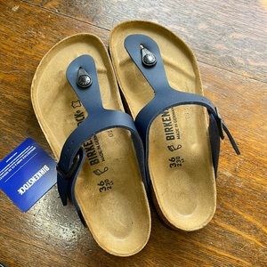 Birkenstock Gizeh Blue Leather Strap. Size 36. New with tags.